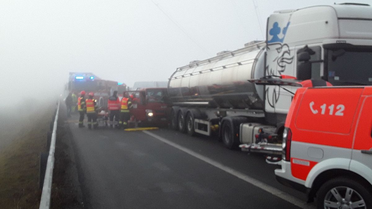 Nehody na D1 před Brnem blokovaly dopravu, vytvořily se kolony